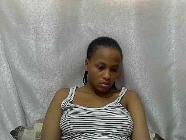 Caroldoly webcam