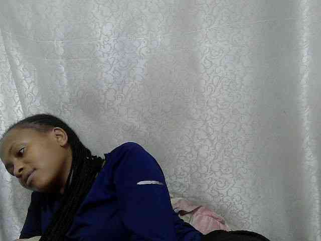Caroldoly webcam