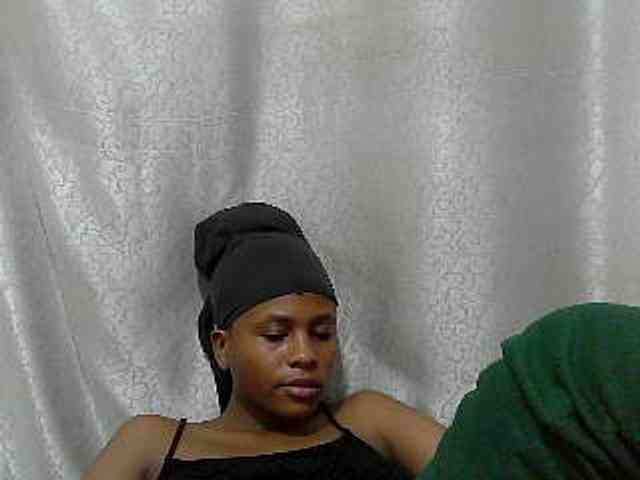 Caroldoly webcam