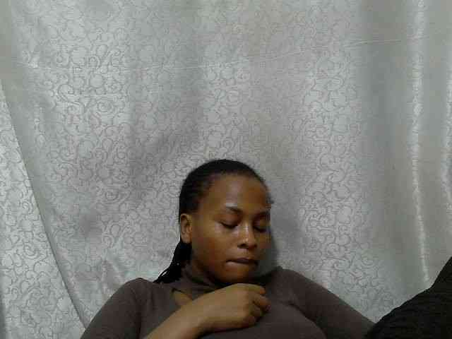 Caroldoly webcam