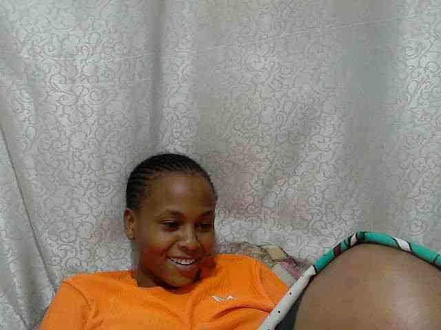 Caroldoly webcam