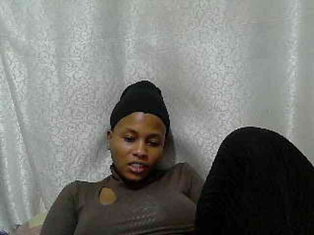Caroldoly webcam
