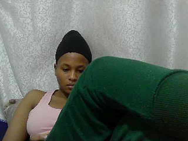 Caroldoly webcam
