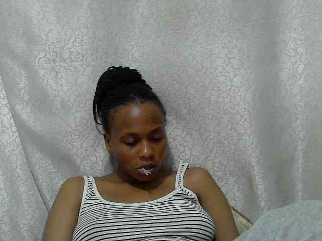 Caroldoly webcam