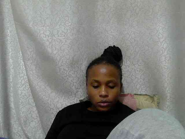Caroldoly webcam