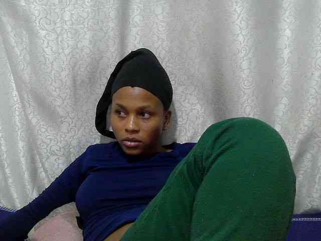 Caroldoly webcam