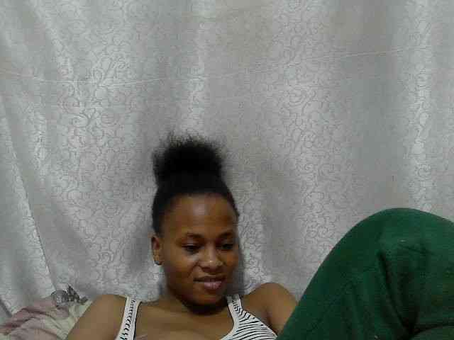 Caroldoly webcam