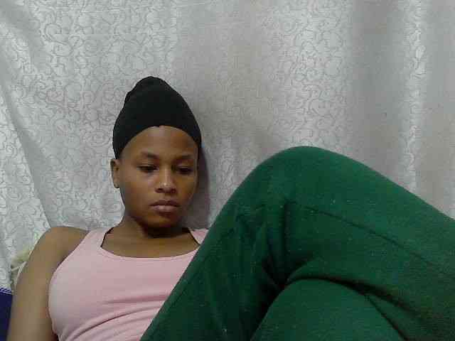 Caroldoly webcam