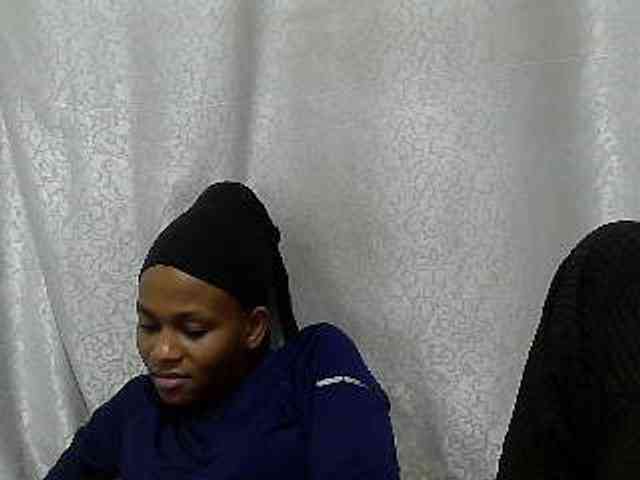Caroldoly webcam