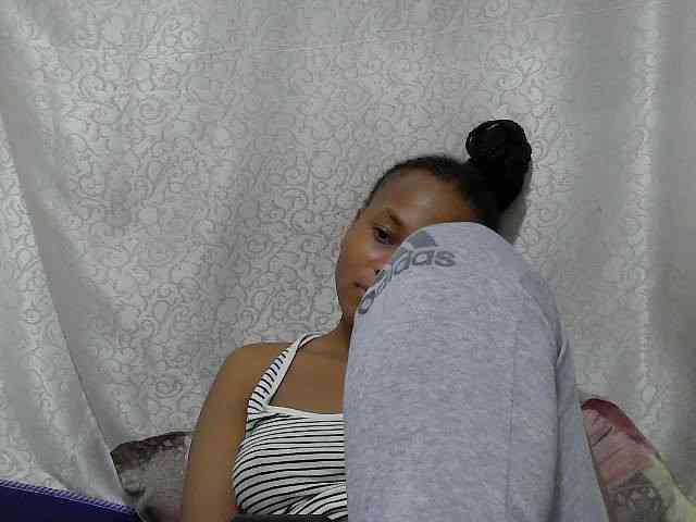 Caroldoly webcam