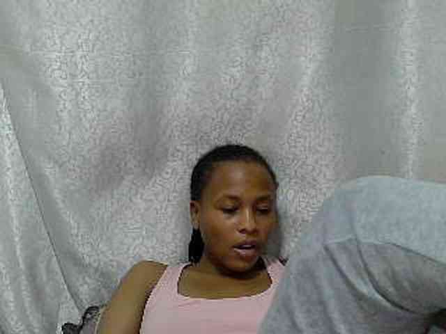Caroldoly webcam
