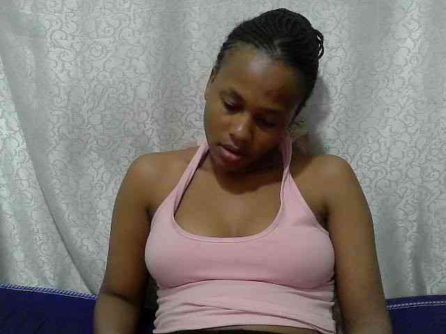 Caroldoly webcam
