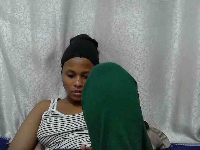 Caroldoly webcam