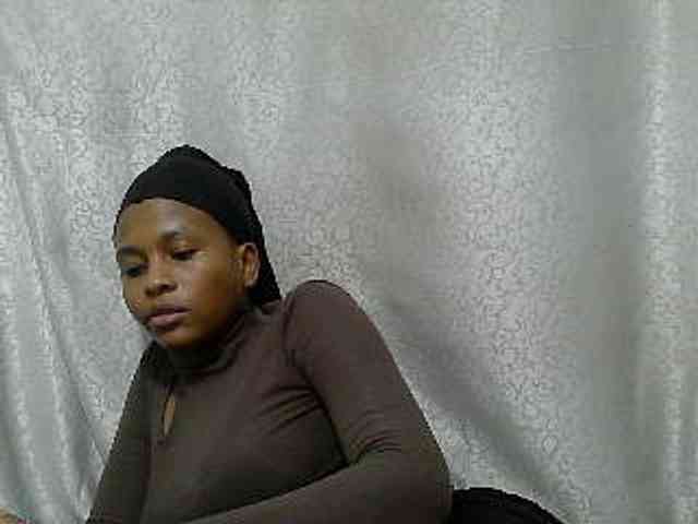 Caroldoly webcam