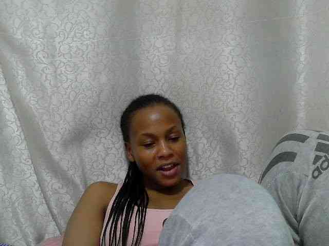 Caroldoly webcam