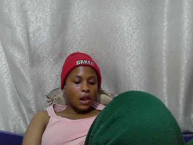 Caroldoly webcam