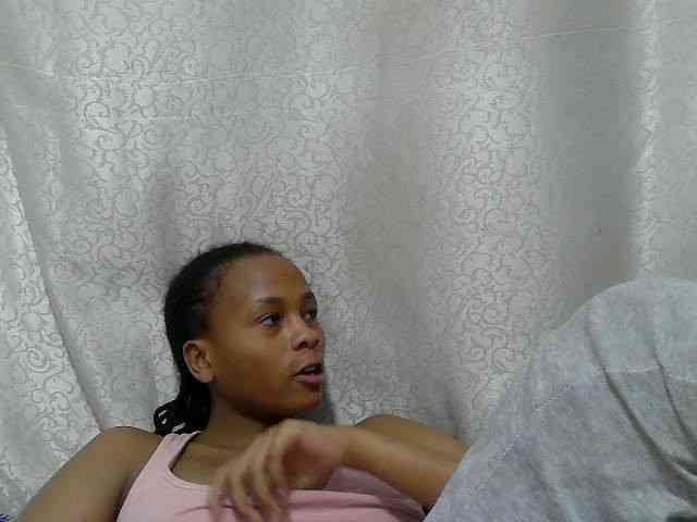 Caroldoly webcam