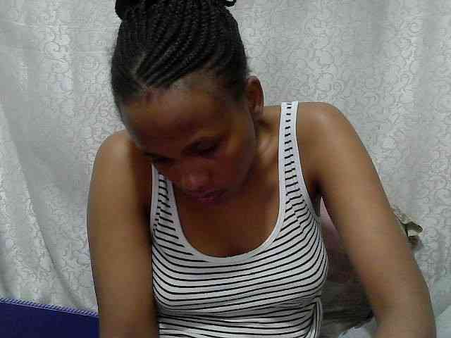 Caroldoly webcam