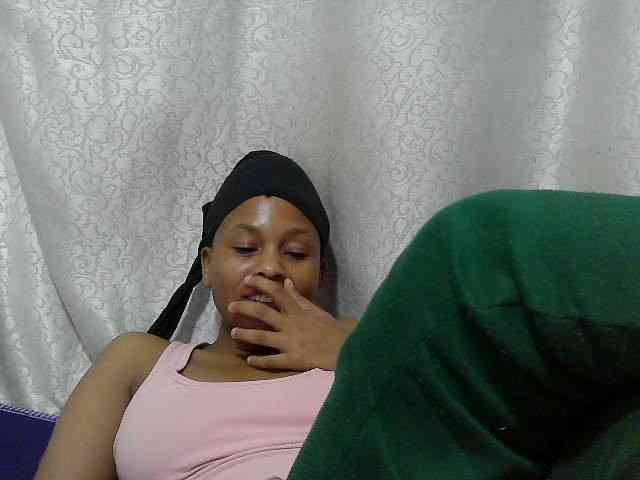 Caroldoly webcam