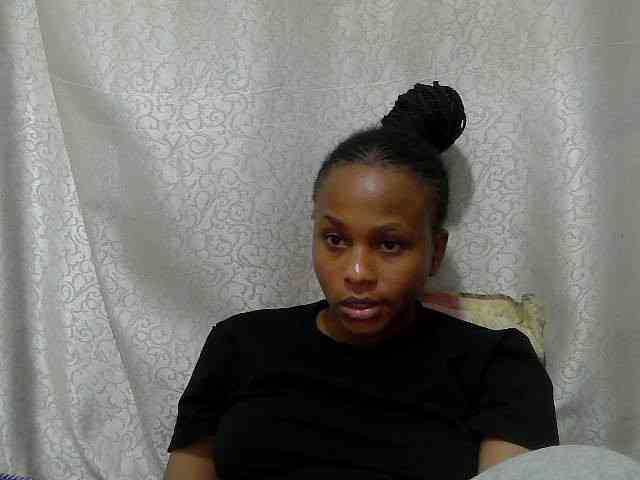 Caroldoly webcam