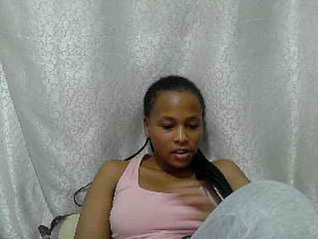 Caroldoly webcam