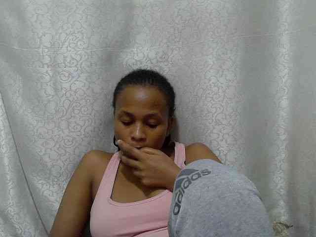 Caroldoly webcam