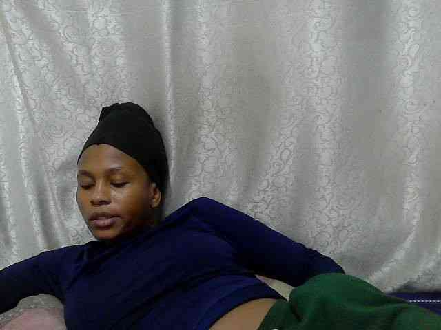 Caroldoly webcam
