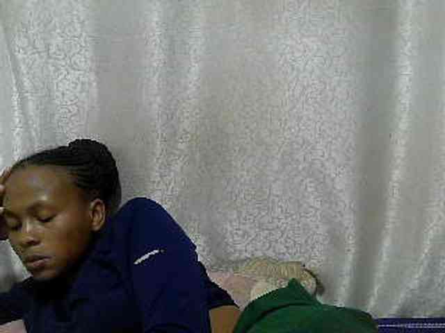 Caroldoly webcam