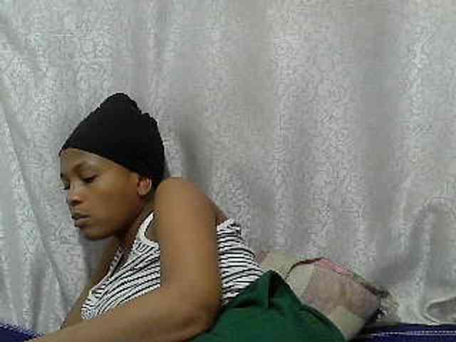 Caroldoly webcam
