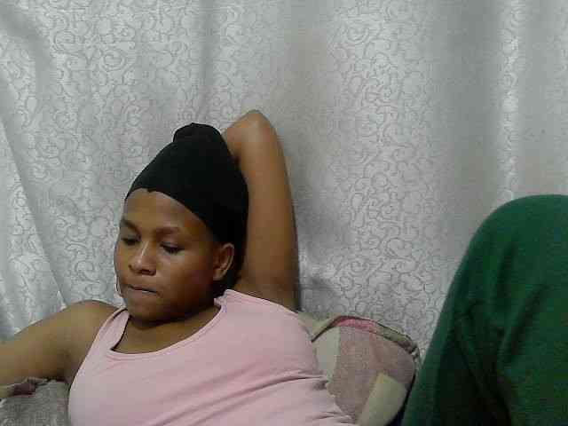 Caroldoly webcam