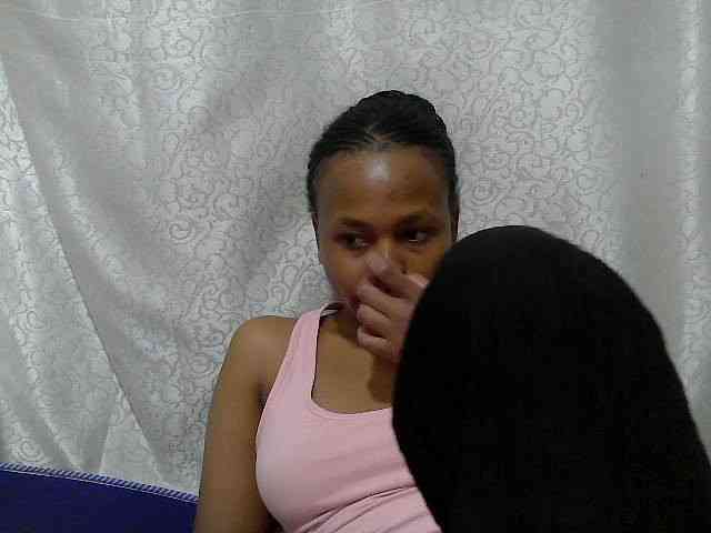 Caroldoly webcam