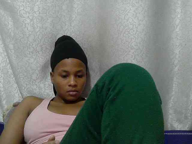 Caroldoly webcam