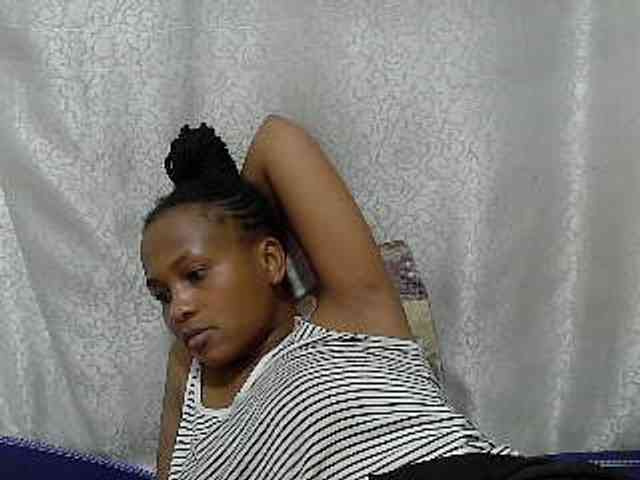 Caroldoly webcam