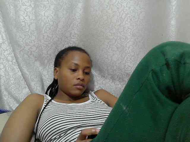 Caroldoly webcam