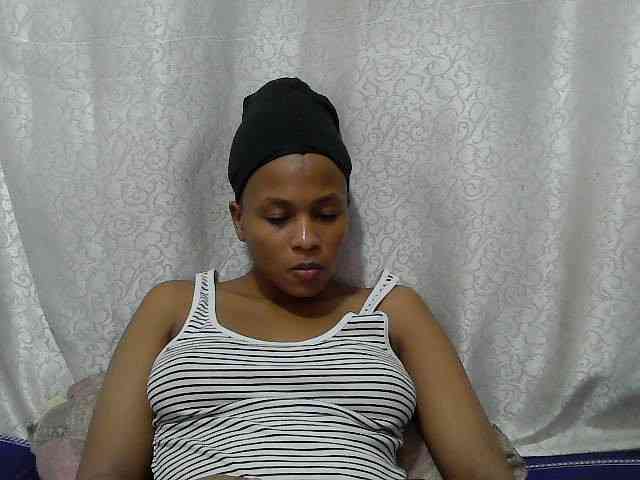 Caroldoly webcam