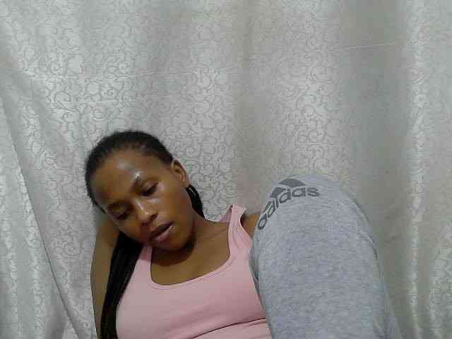 Caroldoly webcam