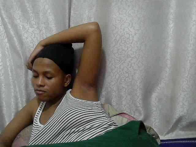Caroldoly webcam