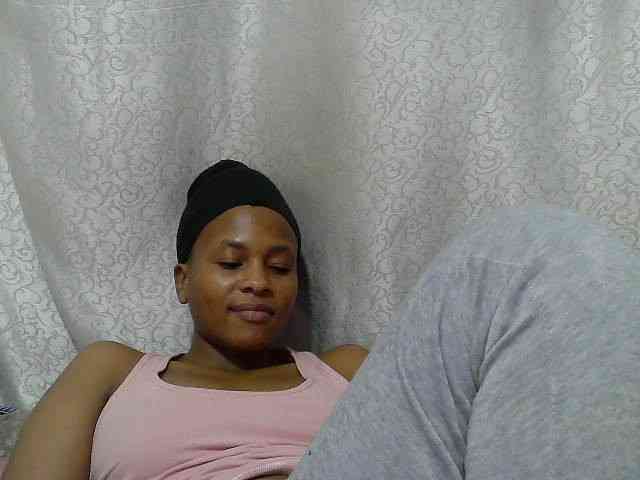 Caroldoly webcam