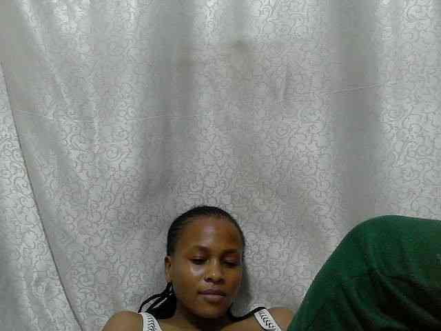 Caroldoly webcam