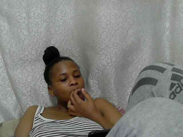 Caroldoly webcam