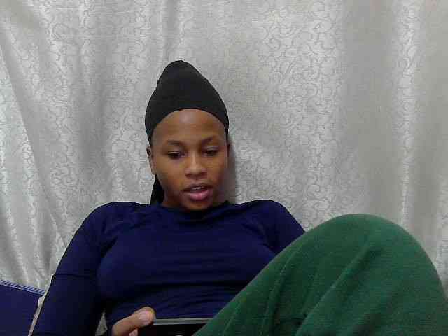 Caroldoly webcam