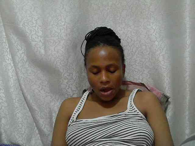 Caroldoly webcam