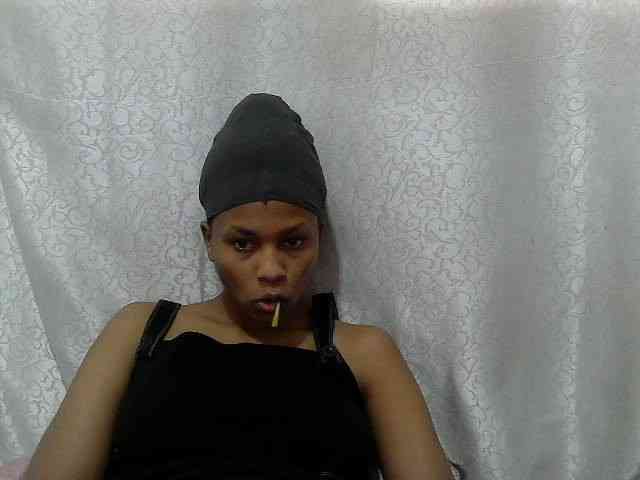 Caroldoly webcam
