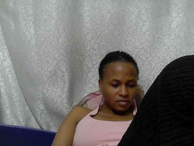 Caroldoly webcam