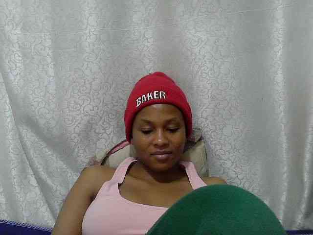 Caroldoly webcam