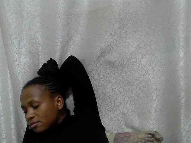 Caroldoly webcam