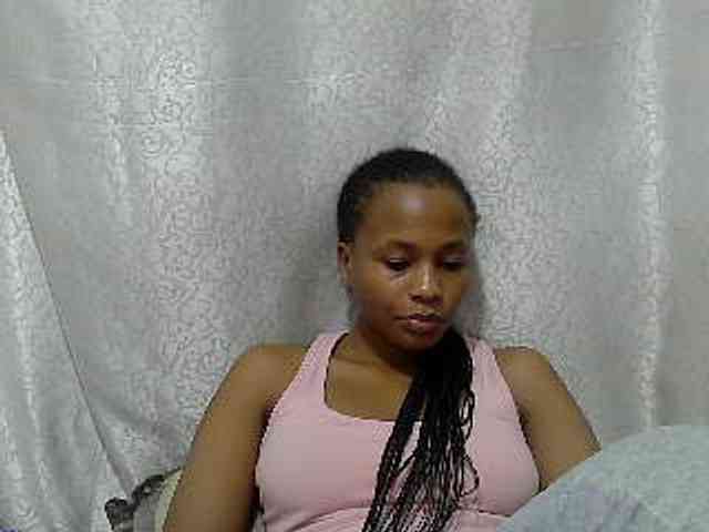 Caroldoly webcam