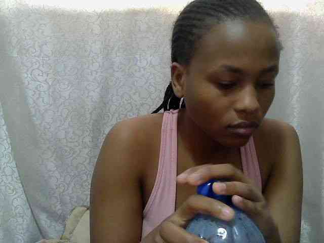 Caroldoly webcam
