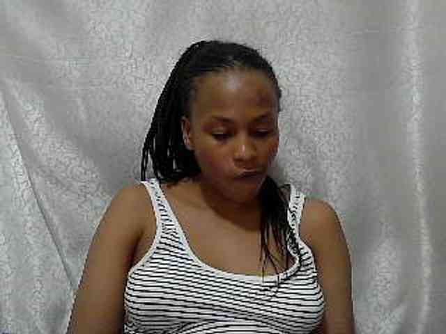 Caroldoly webcam