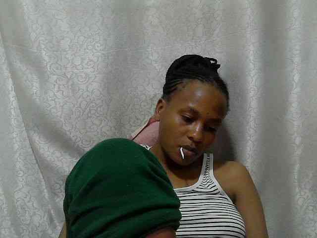 Caroldoly webcam